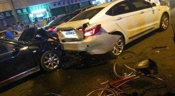 国产车四连撞视频,揭秘事故瞬间