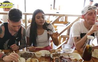 老外吃国产烧烤视频